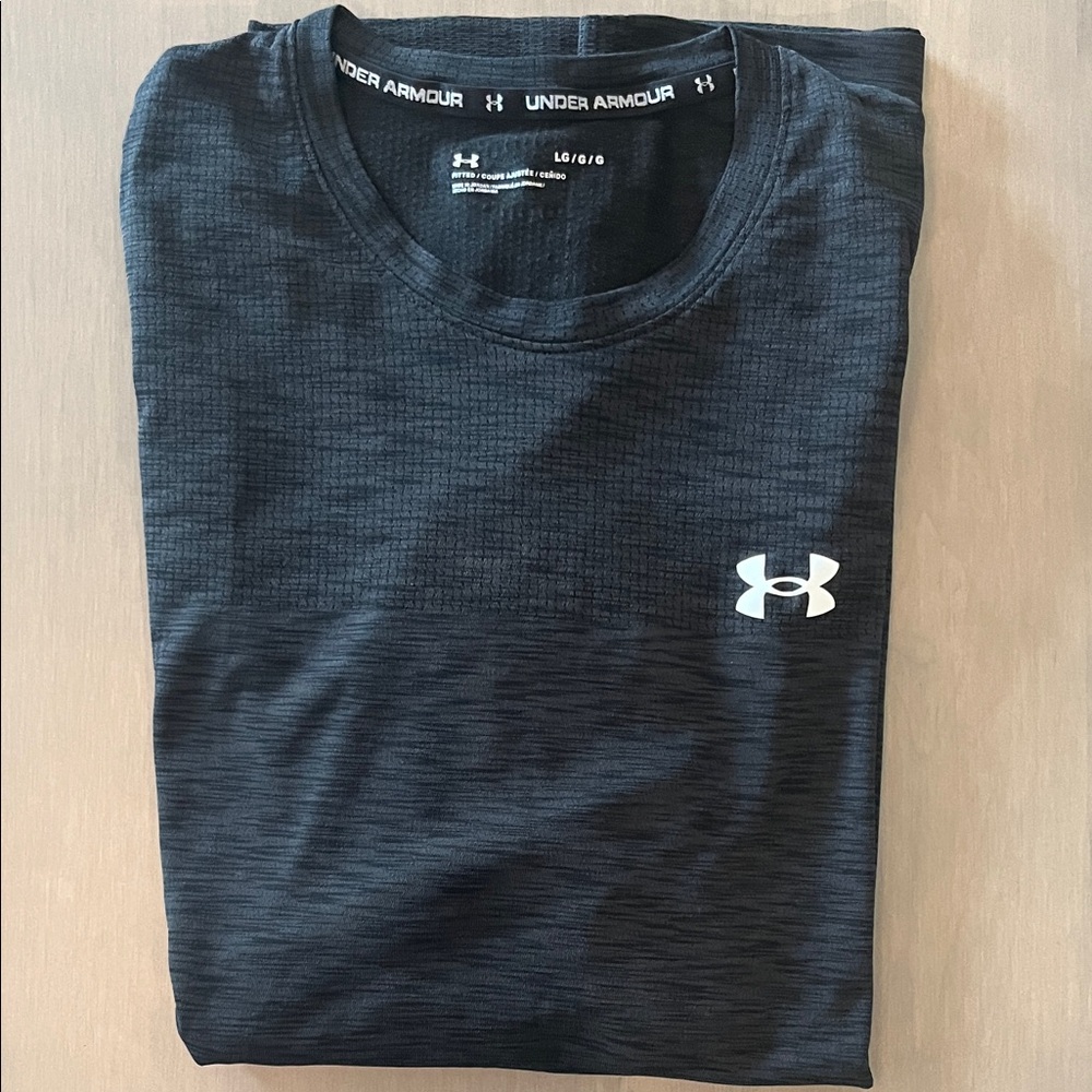Under Armour Men's Fitted Long Sleeve Tee - Black